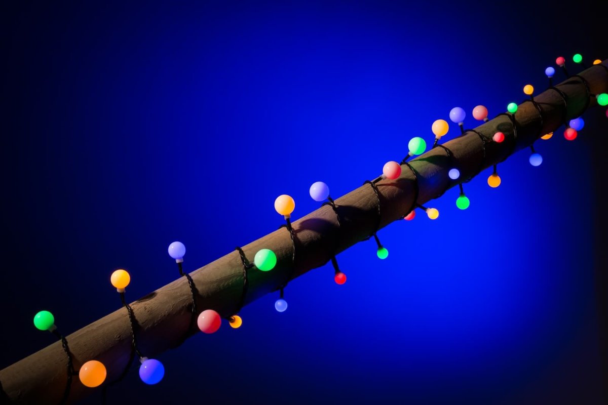 Gekleurde kerstverlichting · 3 formaten bolletjes · 120 LED kerstlampjes - Afbeelding 2